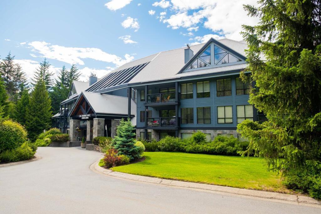 Powderhorn By Whistler Blackcomb Vacation Rentals Екстериор снимка
