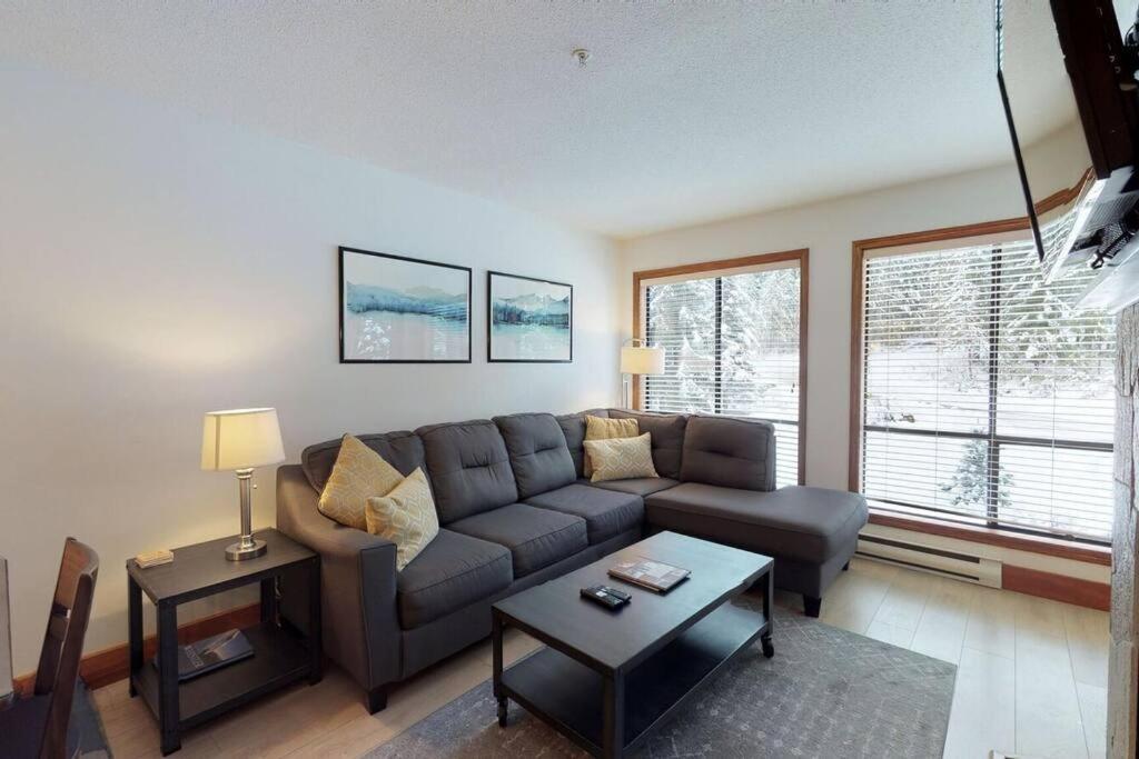 Powderhorn By Whistler Blackcomb Vacation Rentals Екстериор снимка