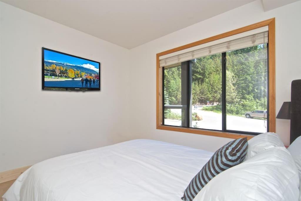 Powderhorn By Whistler Blackcomb Vacation Rentals Екстериор снимка