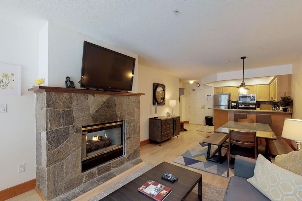 Powderhorn By Whistler Blackcomb Vacation Rentals Екстериор снимка